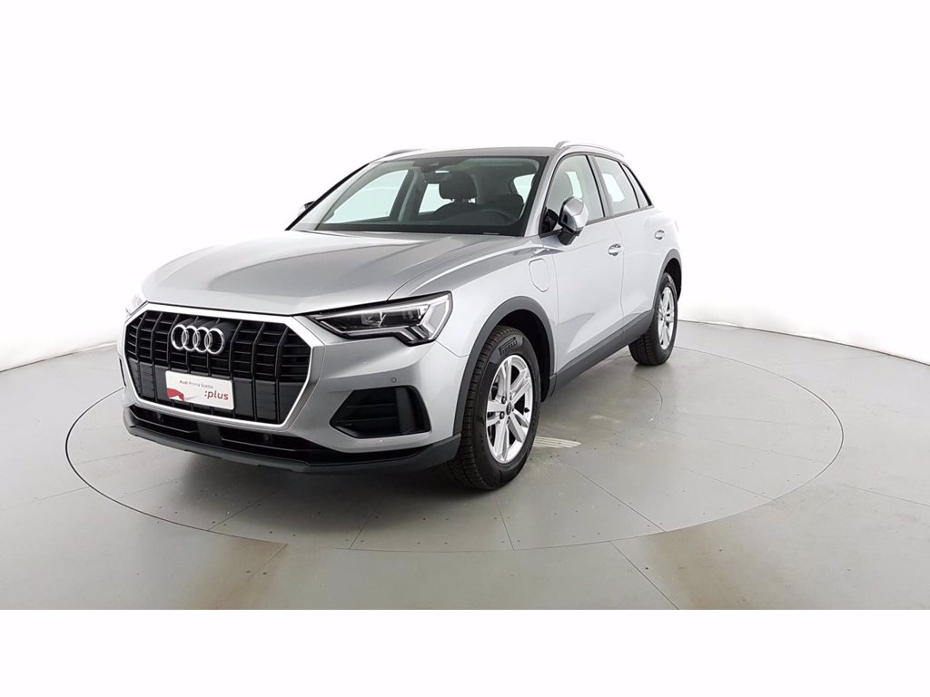 AUDI Q3 45 1.4 tfsi e business s-tronic