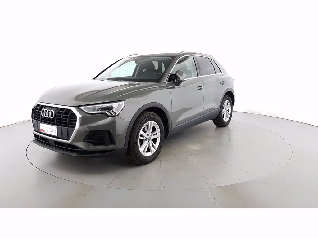 AUDI Q3 35 2.0 tdi business s-tronic