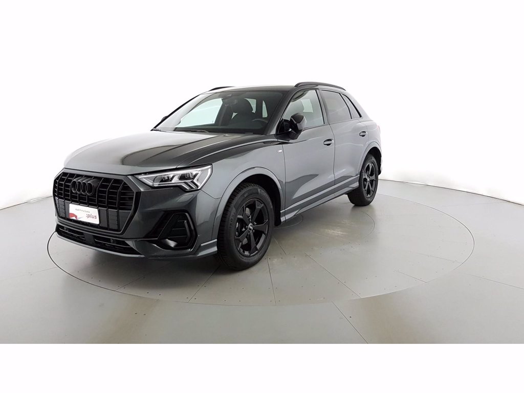 AUDI Q3 35 2.0 tdi identity black s-tronic