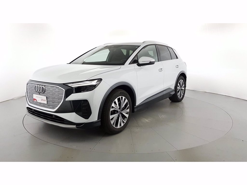 AUDI Q4 e-tron 40 business advanced