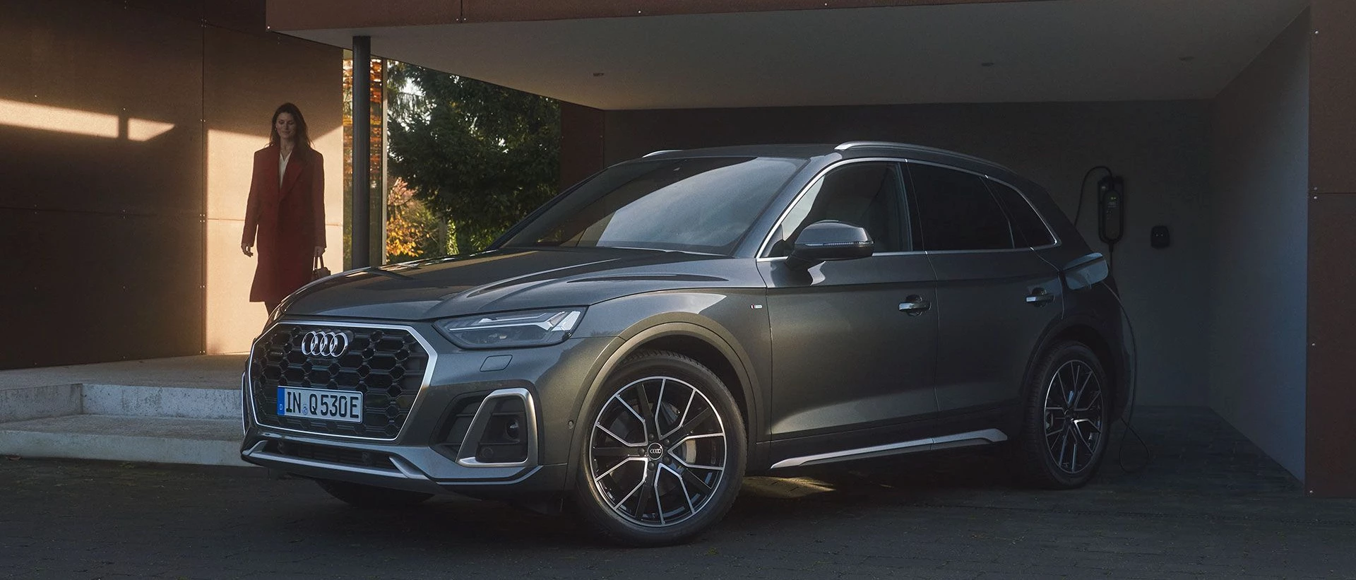 Audi Q5 50 TFSI E Business Advanced Quattro S Tronic Slide