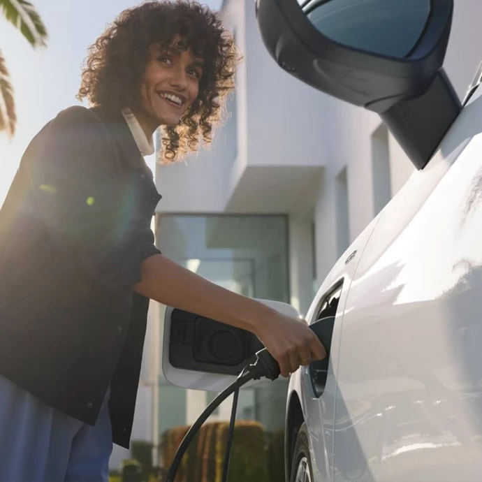 Imgi 207 Q3eh 2025 8099 S (3)