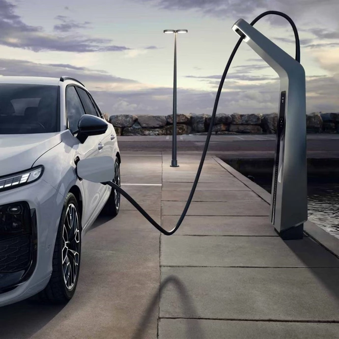 Imgi 207 Q3eh 2025 8099 S (1)