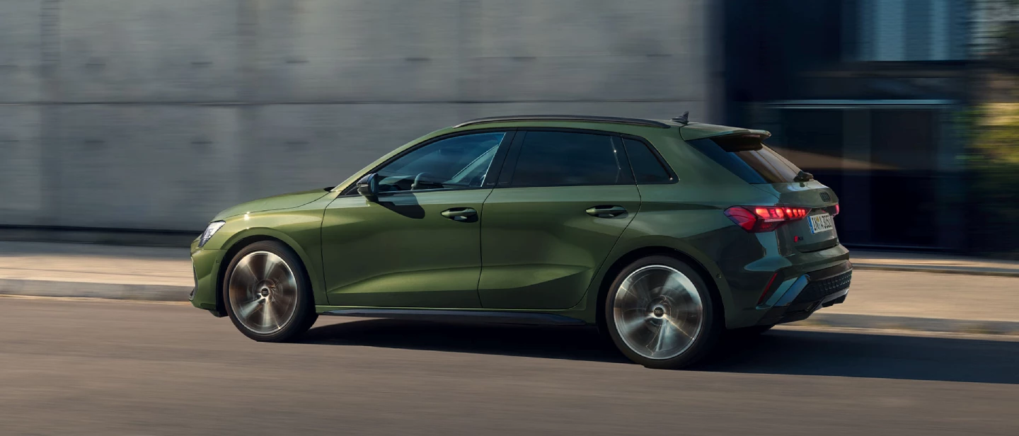 AUDI A3 SPORTBACK BENZINA S LINE EDITION Slide