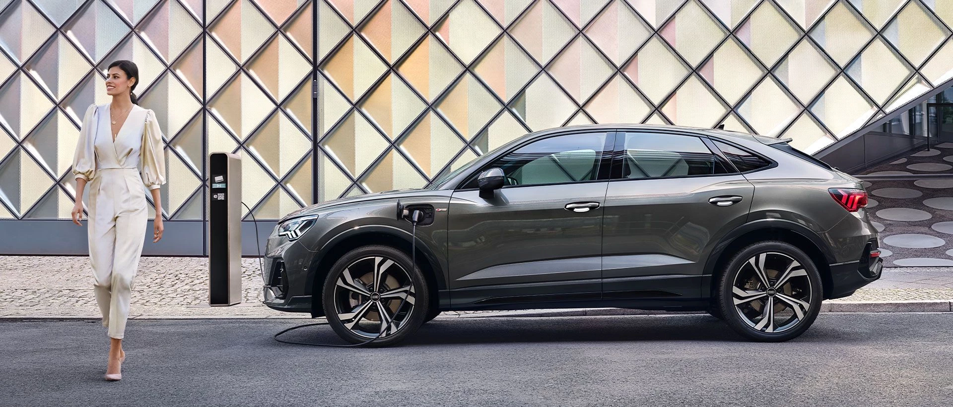 Q3 Sportback TFSI Slide